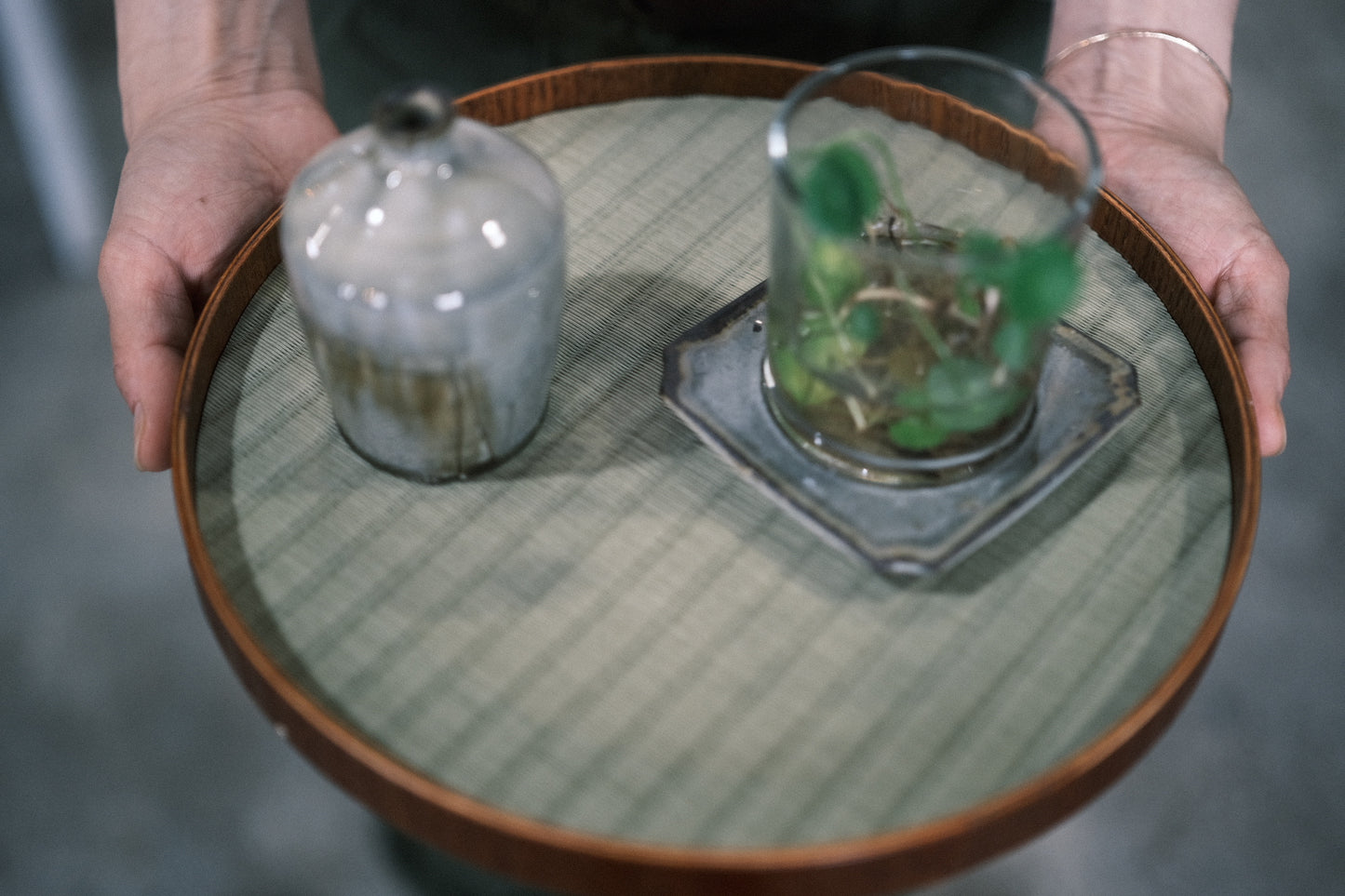 Tatami round serving tray — handwoven modern obon from Kumamoto