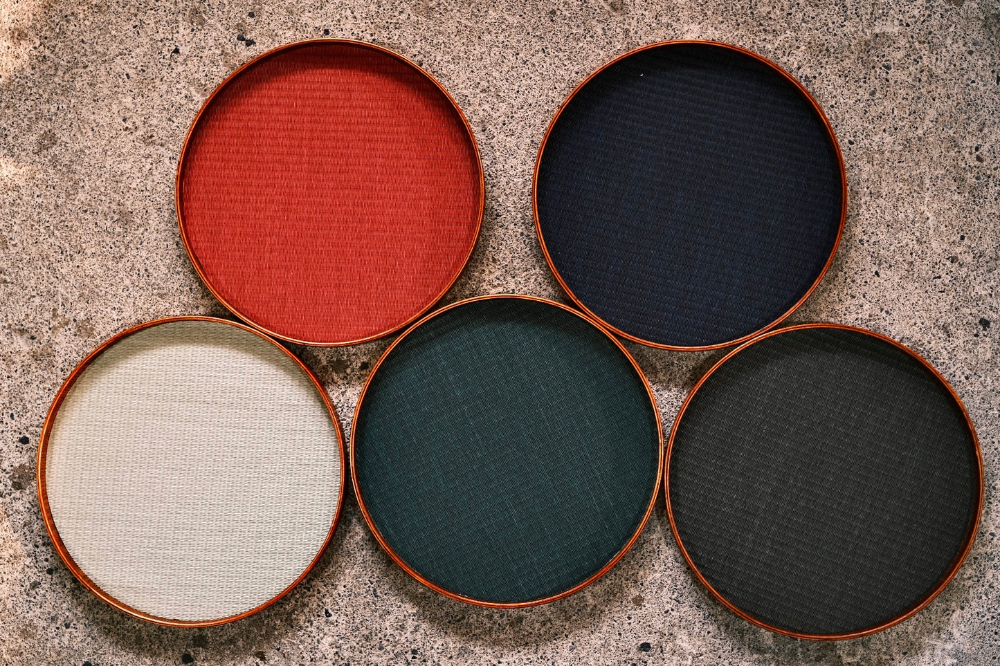 Tatami round serving tray — handwoven modern obon from Kumamoto