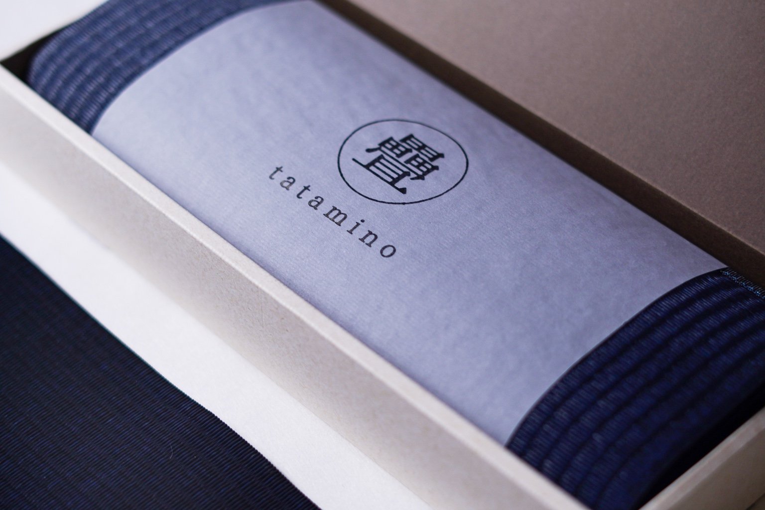 Tatami placemat — washable, heat-safe, handwoven in Kumamoto