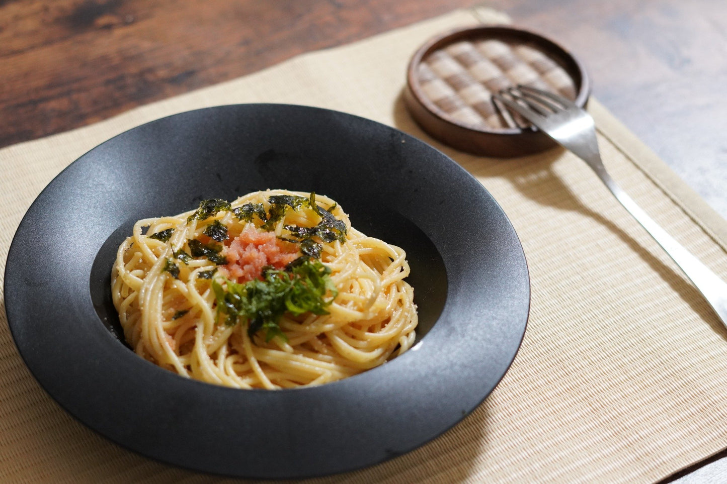 Tatami placemat — washable, heat-safe, handwoven in Kumamoto