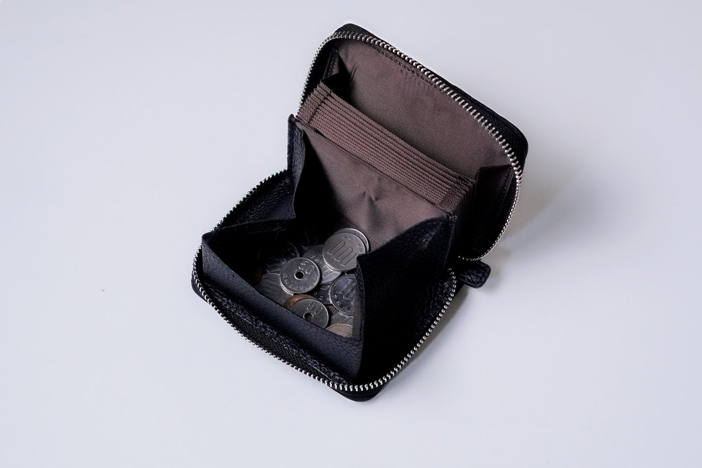 Tatami compact wallet — handwoven modern tatami from Kumamoto