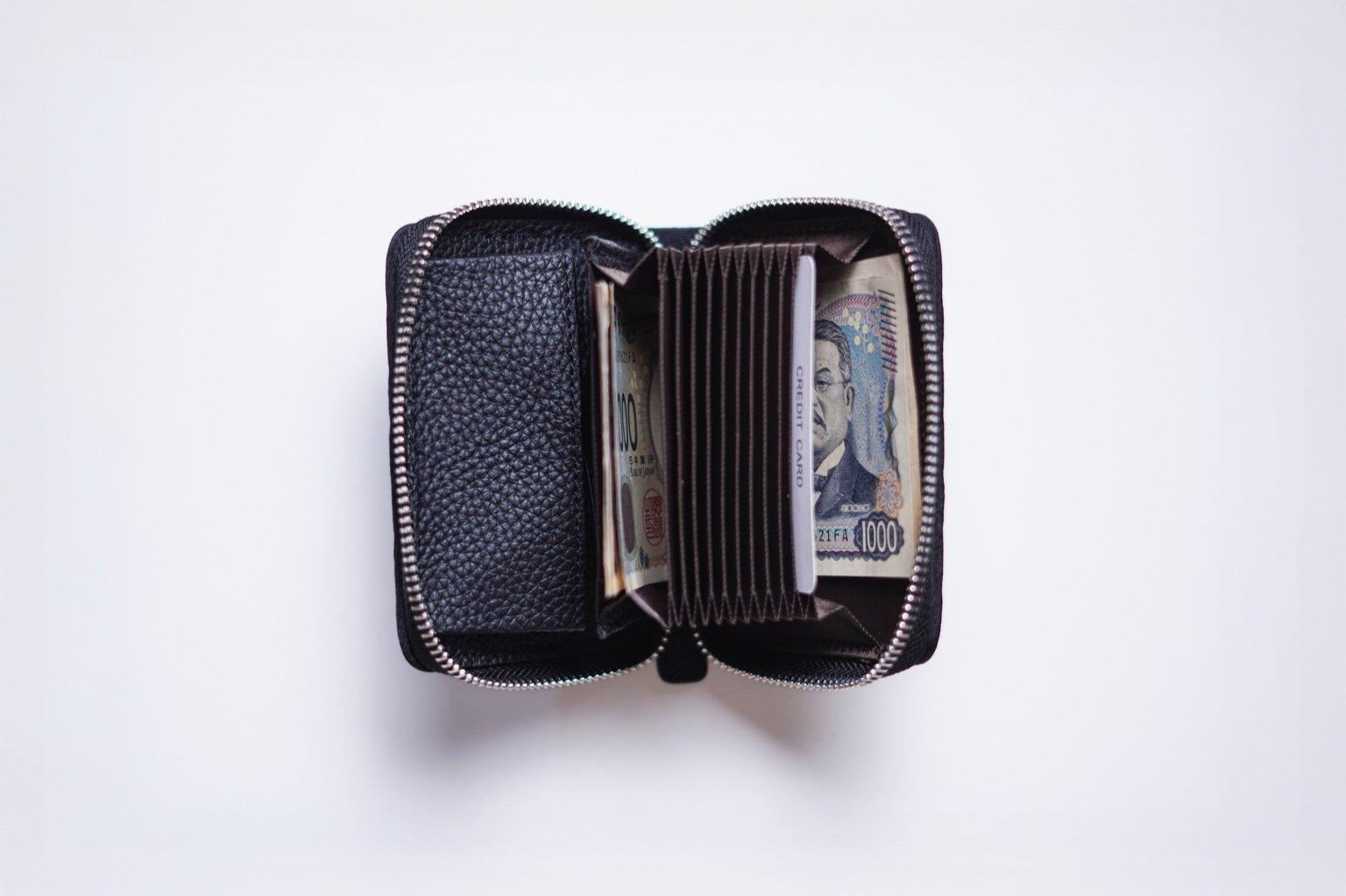 Tatami compact wallet — handwoven modern tatami from Kumamoto